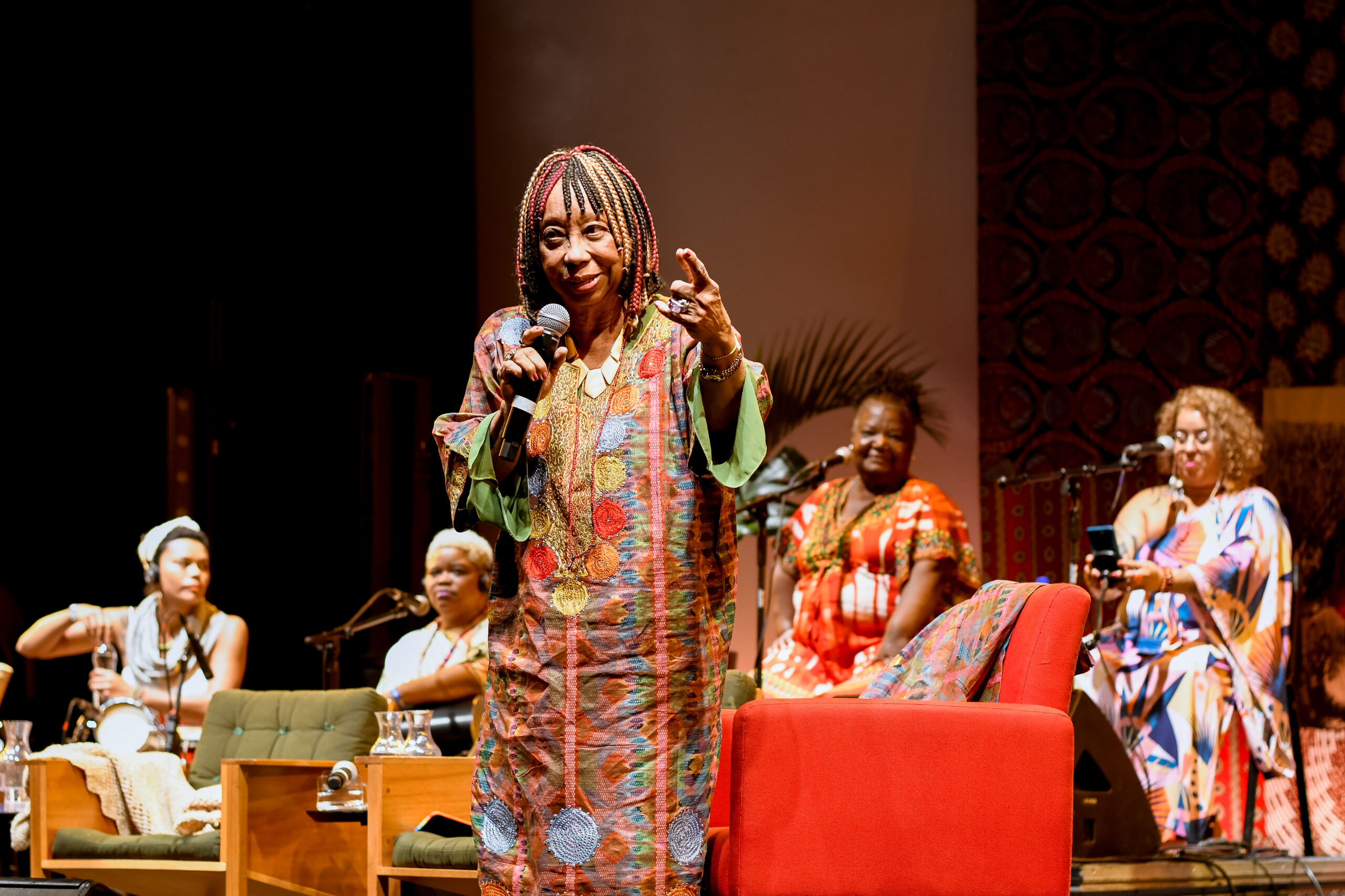 Helena Theodoro: a força de Iansã em defesa da cultura afro-brasileira -  Sesc São Paulo : Sesc São Paulo