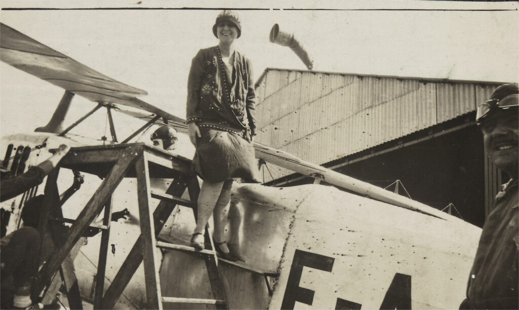 Bióloga, educadora, diplomata e líder 
na luta pelos direitos políticos das 
mulheres brasileiras, Bertha Maria Júlia 
Lutz (1894-1976) se empenhou pela 
aprovação da legislação que outorgou 
o direito às mulheres de votar e de 
serem votadas: na foto, Lutz está em 
Natal (RN), uma das cidades onde fez 
campanha pelo voto feminino, em 1928.